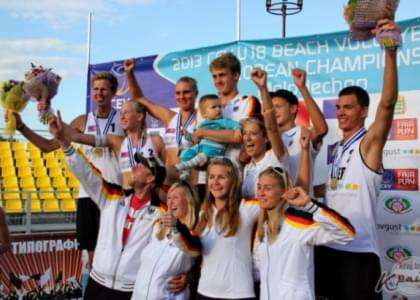 ФОТОФАКТ: Немецкая команда приехала на Чемпионат Европы в Молодечно с грудным ребенком