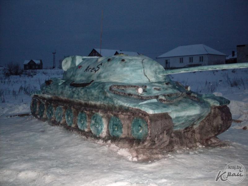 Tanques hechos de nieve Tanks made ​​of snow