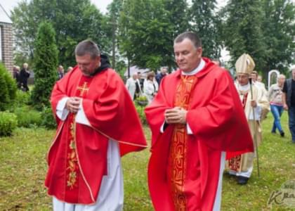 На 70-летие расстрела священников в Камне приехал архиепископ Кондрусевич (ФОТО)