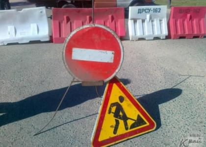ФОТОФАКТ: Из-за ремонта дорожного полотна в Вилейке перекрыли объездную дорогу на Мядель
