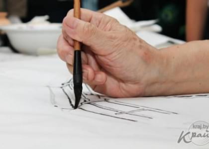 Фоторепортаж: Китайские художники провели для молодечненцев мастер-класс по каллиграфии