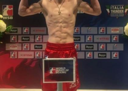 Молодечненский боксер Дмитрий Асанов одержал первую победу на профессиональном ринге (фото)
