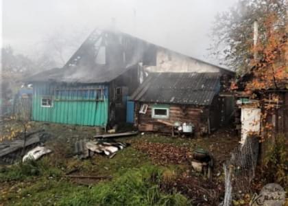 В Глубокском районе горел дом пенсионерки – ожоги получил ее сожитель