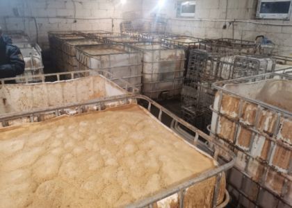 Более 10 тонн браги – в Молодечненском районе обнаружено крупное самогонное производство
