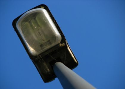 В Вилейском районе люди два года просят установить на улице фонарь