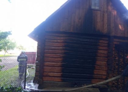 В Островце на выходных загорелась баня на частном подворье