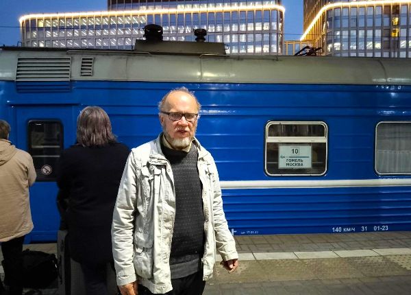 Счастливо закончилась история бывшего молодечненца, который скитался по России. 56-летнего Юрия Томашевича доставили из Москвы домой 