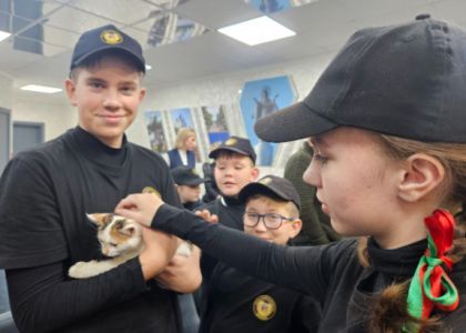 «Добро в лапы». В Молодечно к акции помощи бездомным животным подключилась молодежь 