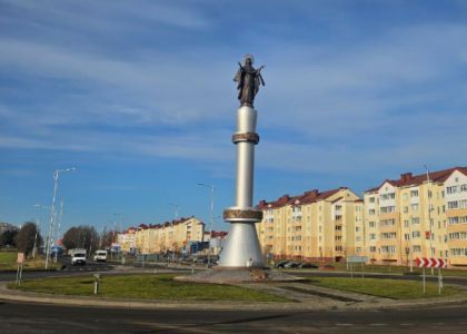 В каком городе живут самые красивые девушки и что должно быть в девушке, чтобы вы назвали ее красивой, спросили у мужчин в Молодечно