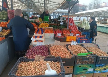 Готовы ли к сезонному ажиотажу на севок на  рынке в Молодечно? 