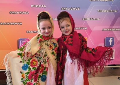 «Мы счастливы! До новых встреч!». Рассказываем, как в Молодечно прошел VI Международный фестиваль искусств «Вёска fest-2025» 