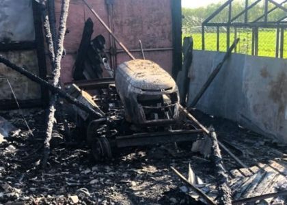 Мини-трактора лишился житель Молодечненского района из-за пожара в своей бане 