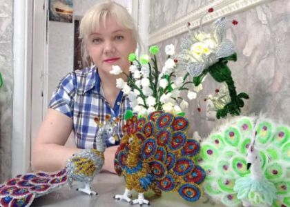 Мерцающие мини-деревья и фламинго из CD-дисков. Вилейчанка Мария Лешкович создала у себя дома настоящий музей  