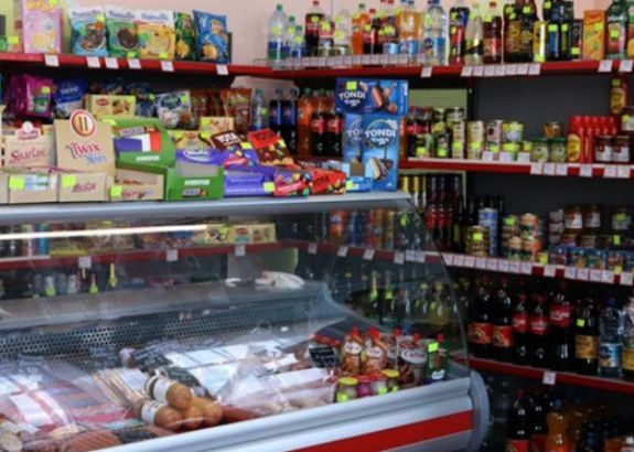 Житель Островца дерзко «стащил» из магазина 4 бутылки крепкого спиртного 