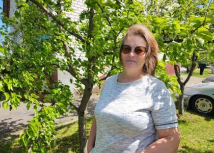 Ядвига Чобот уехала из Сморгонского района в деревню под Молодечно и сменила профессию почтальона, став дояркой на местной ферме. Сожалеет ли она об этом?  