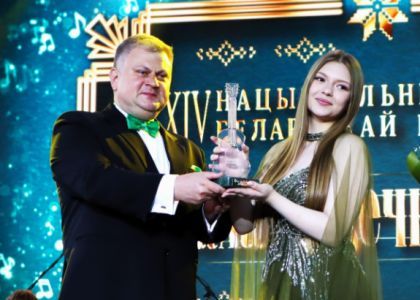 В жюри конкурса юных эстрадных певцов едва не дошло до драки. Фестиваль в Молодечно узнал победителя – это представитель Минщины Анна Воронко 