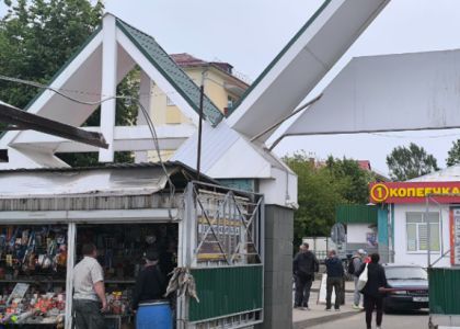 «А за грибами в пятницу приходите!» Посмотрели, что почем на рынке в Молодечно 