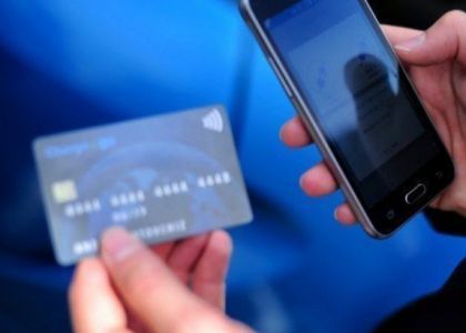 Жительница Молодечно потеряла 205 рублей, пытаясь продать платье 