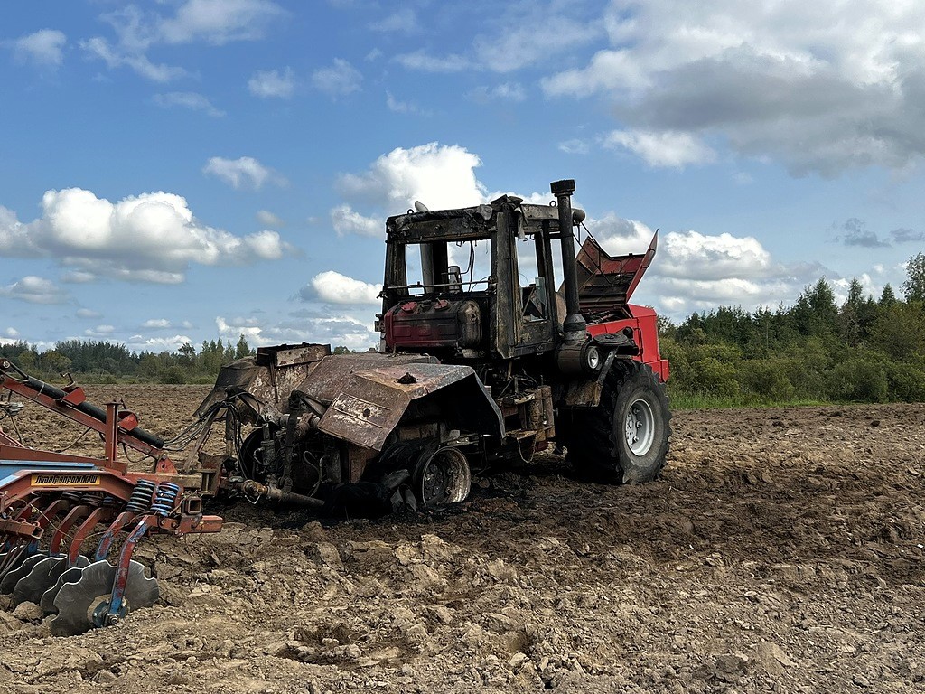 1716638087