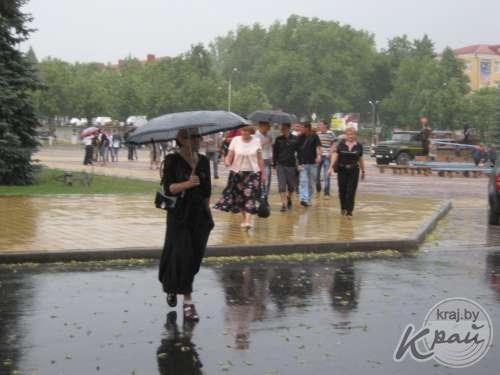 "Молчаливые гуляния" в Молодечно 29 июня. Фото kraj.by