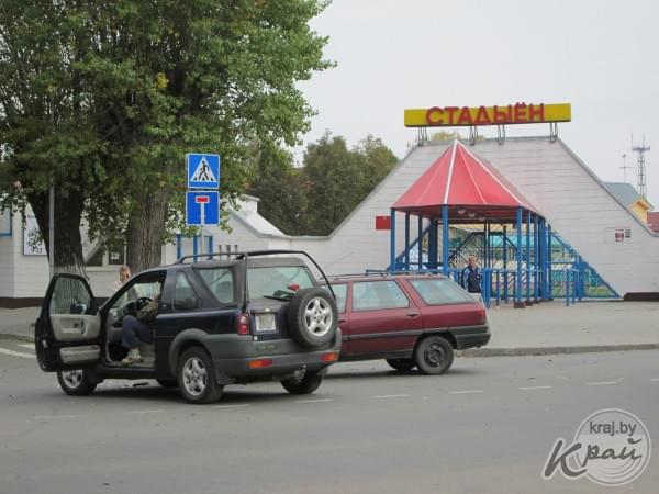 Авария 19 сентября на перекрестке Чкалова-Машерова в Молодечно. Фото Валерия Третяка