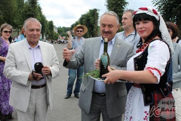 В Вилейке 2 июля встречали гостей из городов-побратимов. Фото Юлии Лахвич, Край.бай