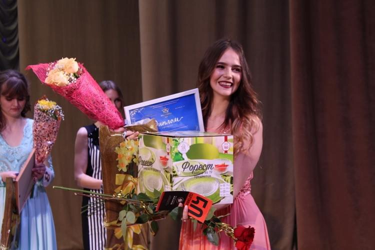 Ксения Каминская получила титул «Мисс Вилейка». Фото peramoga.by