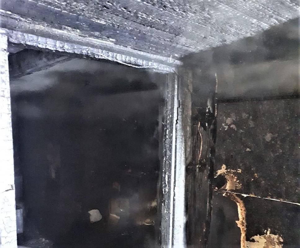 Пожар повредил потолочное перекрытие